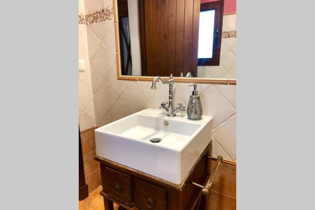 GATU Villa LURBERRI piscina privada, 4 dormitorios, 2 baños, parking , jardín y barbacoa Chiclana de la Frontera Exterior foto