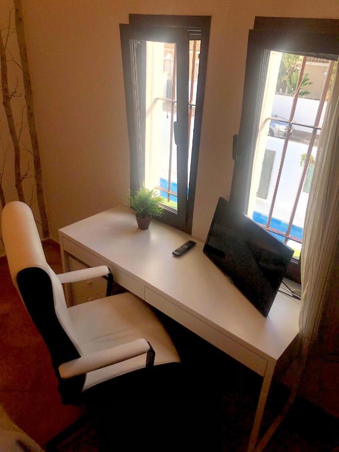 GATU Villa LURBERRI piscina privada, 4 dormitorios, 2 baños, parking , jardín y barbacoa Chiclana de la Frontera Exterior foto