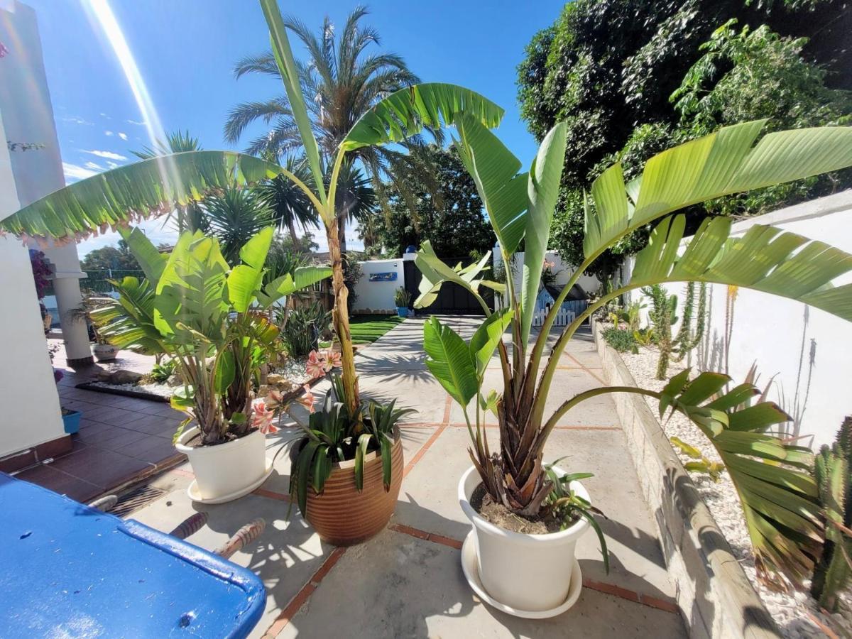 GATU Villa LURBERRI piscina privada, 4 dormitorios, 2 baños, parking , jardín y barbacoa Chiclana de la Frontera Exterior foto