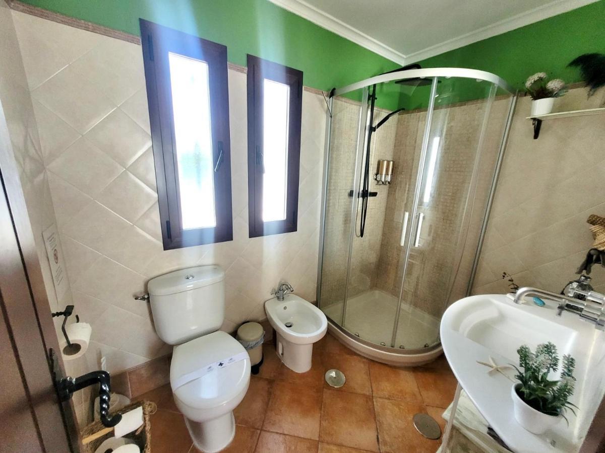 GATU Villa LURBERRI piscina privada, 4 dormitorios, 2 baños, parking , jardín y barbacoa Chiclana de la Frontera Exterior foto