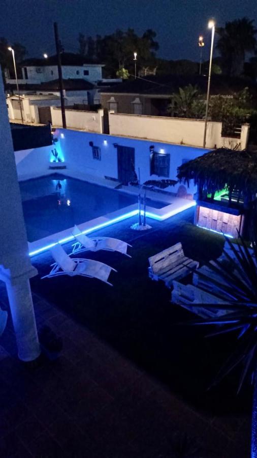 GATU Villa LURBERRI piscina privada, 4 dormitorios, 2 baños, parking , jardín y barbacoa Chiclana de la Frontera Exterior foto