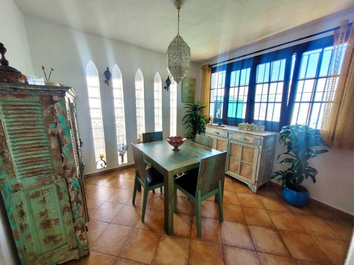 GATU Villa LURBERRI piscina privada, 4 dormitorios, 2 baños, parking , jardín y barbacoa Chiclana de la Frontera Exterior foto