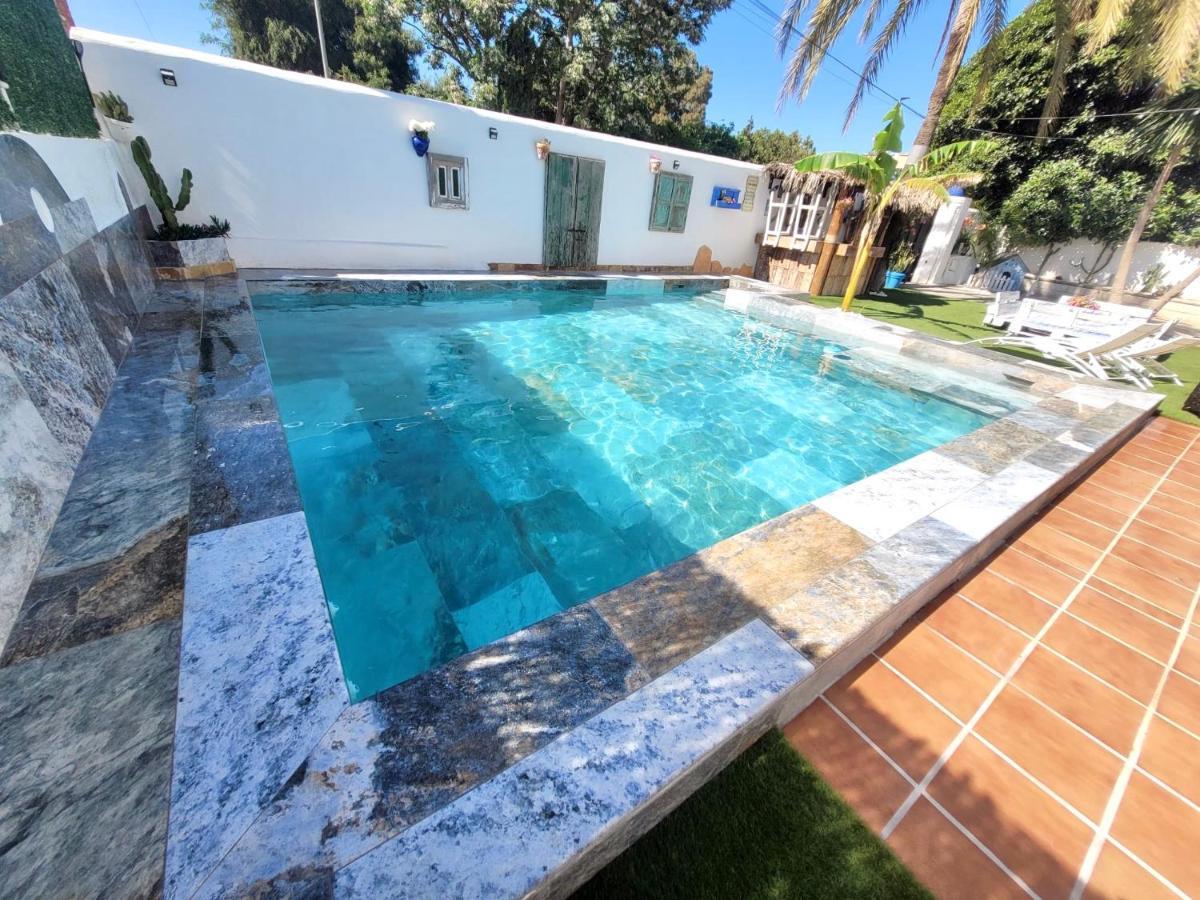 GATU Villa LURBERRI piscina privada, 4 dormitorios, 2 baños, parking , jardín y barbacoa Chiclana de la Frontera Exterior foto
