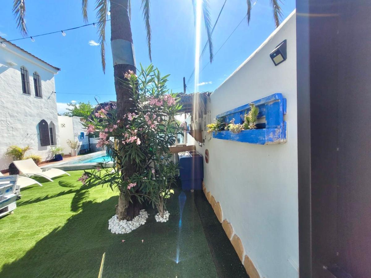 GATU Villa LURBERRI piscina privada, 4 dormitorios, 2 baños, parking , jardín y barbacoa Chiclana de la Frontera Exterior foto