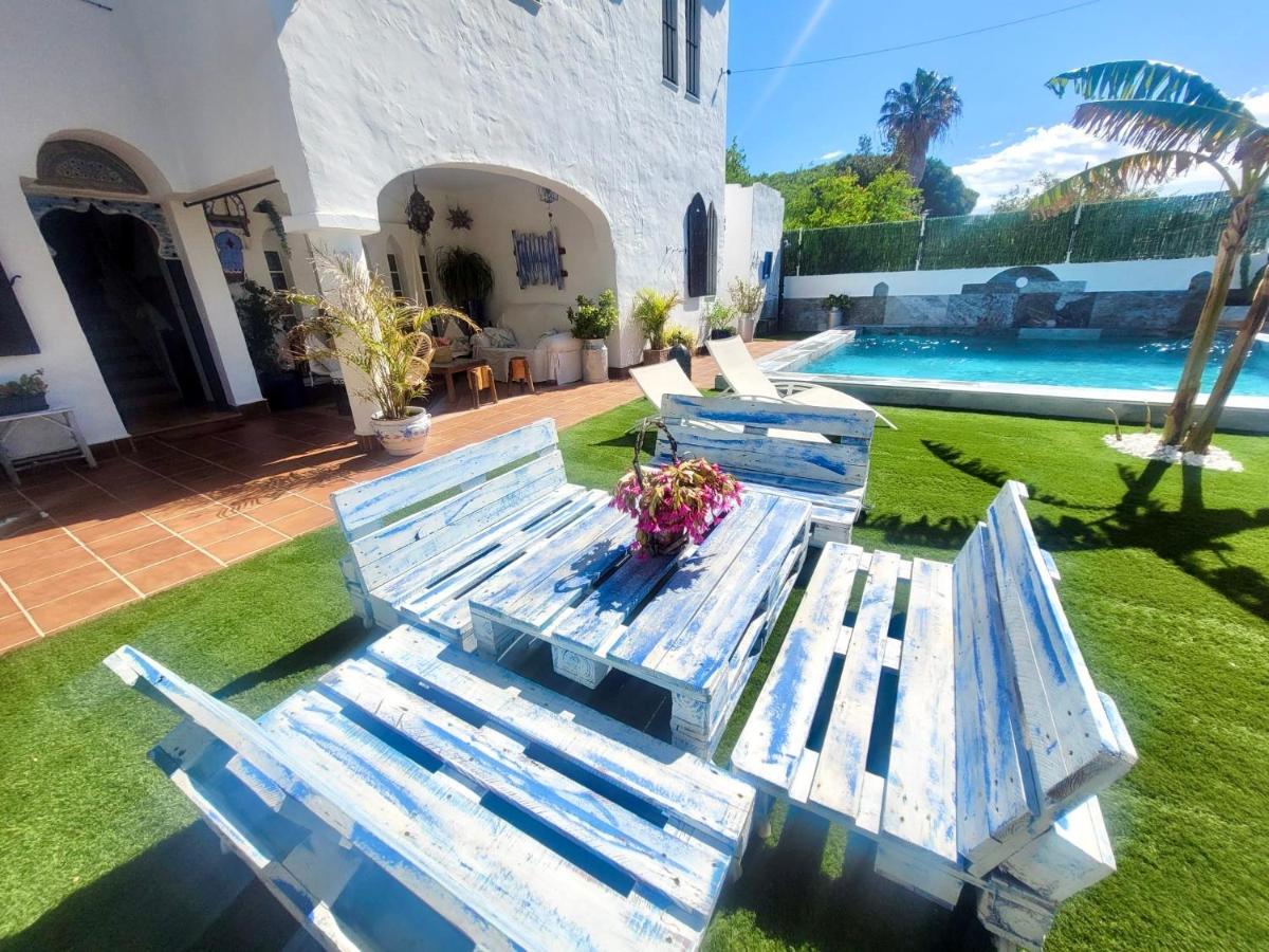 GATU Villa LURBERRI piscina privada, 4 dormitorios, 2 baños, parking , jardín y barbacoa Chiclana de la Frontera Exterior foto