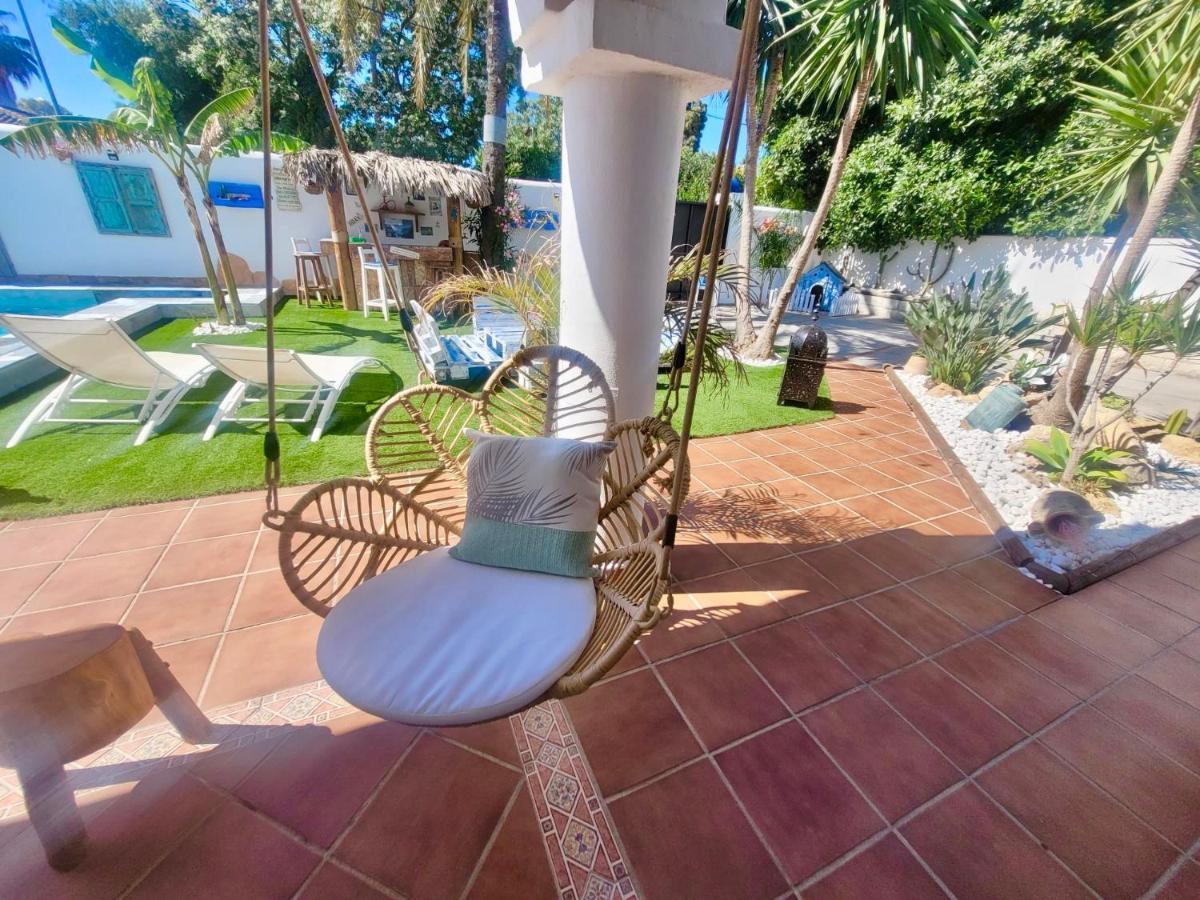 GATU Villa LURBERRI piscina privada, 4 dormitorios, 2 baños, parking , jardín y barbacoa Chiclana de la Frontera Exterior foto