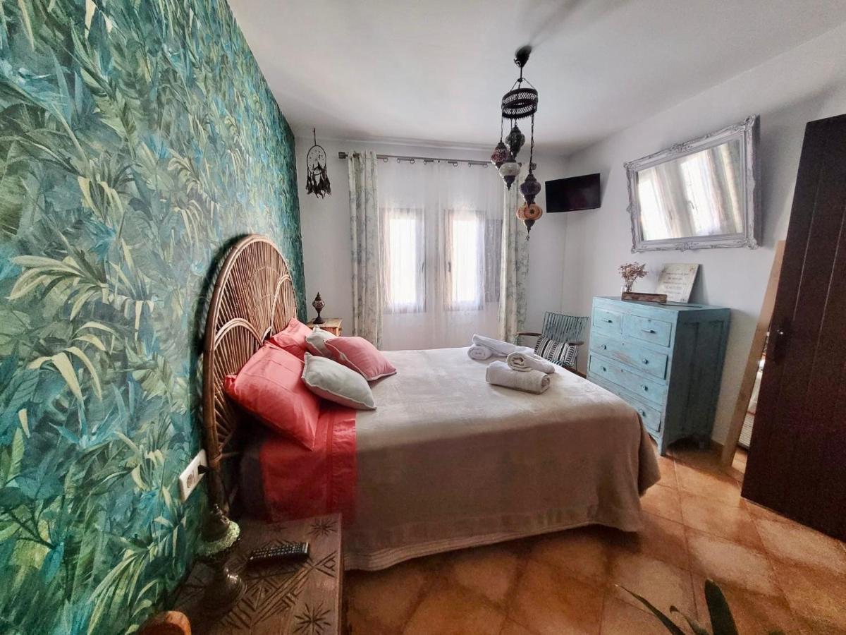 GATU Villa LURBERRI piscina privada, 4 dormitorios, 2 baños, parking , jardín y barbacoa Chiclana de la Frontera Exterior foto